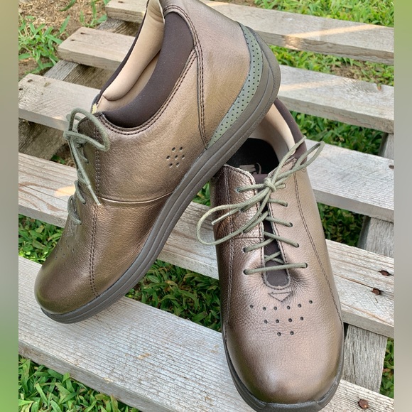 DREW Walking Shoes - Diabetic WOMEN'S TULIP COPPER METALLIC Leather - size 9 - Picture 2 of 5